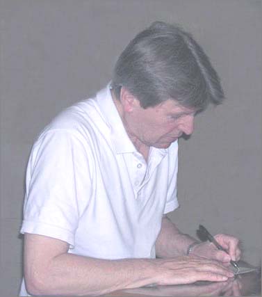 Alan Price signing autographs in 2005