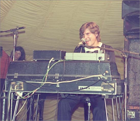 Alan Price in concert 1976