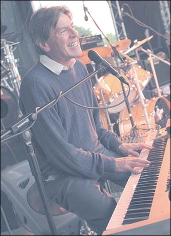 Alan Price at Newark Water Festival Summer 2003